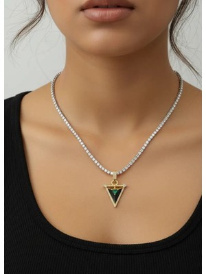 Biju Yılmaz Vip Mix Yeşil Taşlı Üçgen Su Yolu Kolye - 25-VIPK43