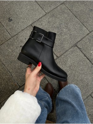 Akça Shoes Siyah Düz Tokalı Bot