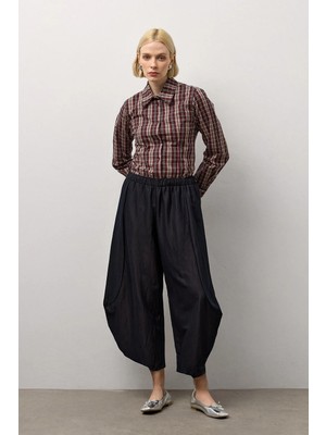 Molene Siyah Dökümlü Şalvar Paça Pantolon