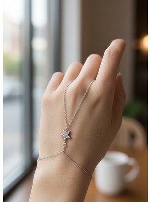 Biju Yılmaz Vip Silver Renkli Taşlı Yıldız Şahmeran - 26SHM46