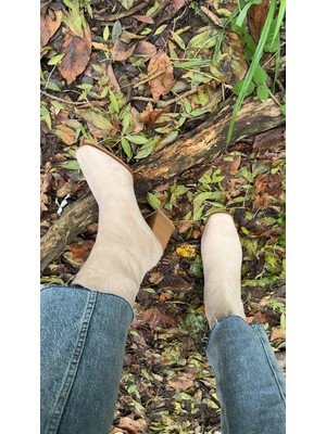 Akça Shoes Bej Süet Topuklu Bot