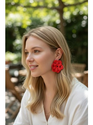 Tokuşka Çiçek Motifli Örgü Turuncu Küpe