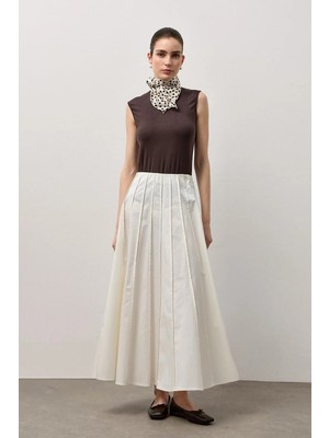 Molene Beyaz Nervürlü Yüksek Bel Etek