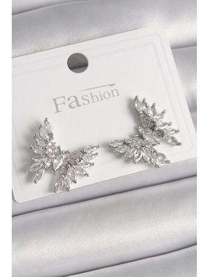 Bazarhane Pirinç Gümüş Renk Zirkon Taşlı Kelebek Model Kadın Küpe