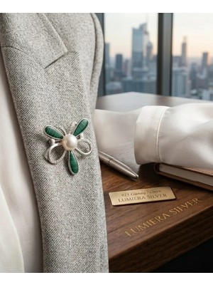 925 Ayar Gümüş Kadın Broş- Kelebek Detaylı