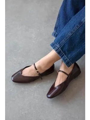 Straswans Evve Kadın Toka Detay Kırışık Deri Babet Bordo
