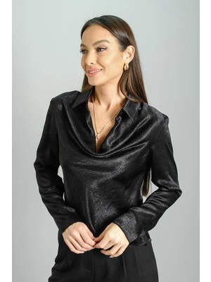 Sweetness Kadın Siyah Saten Degaje Yakalı Düğme Detaylı Uzun Kol Abiye Bluz
