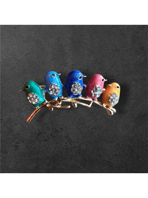 618 Concept Daldaki Kuş Broş