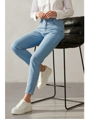 İmaj Butik Açık Mavi Yüksek Bel Mom Jeans Pantolon