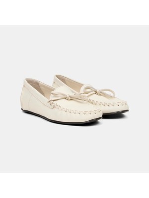 Desa Kadın Bej Fiyonk Detaylı Büzgülü Günlük Deri Loafer