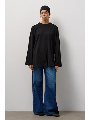 Molene Siyah Oversize Kesim Uzun Kollu Basic T-Shirt