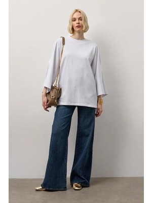 Molene Beyaz Geniş Kollu Uzun Basic T-Shirt