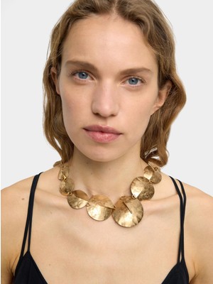 Parfois Yuvarlak Kabartma Detaylı Kısa Kolye