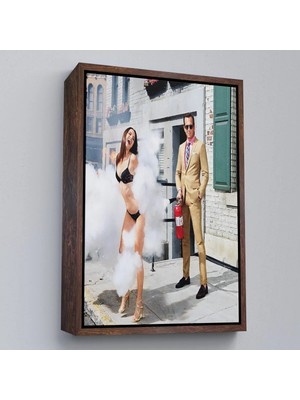 Beta Moda Hub Ahşap Çerçeveli Kadına Tüp Ile Müdahele Eden Adam Tablo-