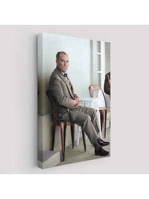 Beta Moda Hub Mustafa Kemal Atatürk'ün Sandalyede Oturan Tablosu -