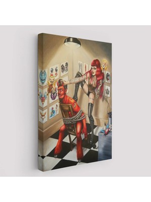 Beta Moda Hub Şeytanı Yakalayan Dövmeci Kız Duvar Tablosu-