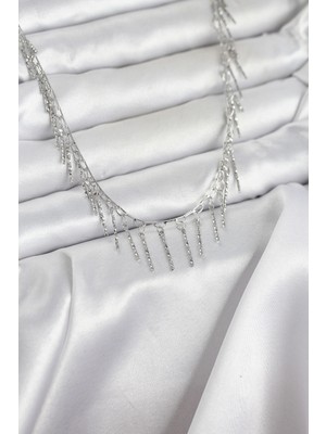 Bazarhane Pirinç Gümüş Renk Saçaklı Model Kadın Kolye