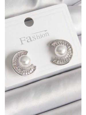 Bazarhane Pirinç Gümüş Renk Zirkon Taşlı Salyangoz Model Inci Detay Kadın Küpe