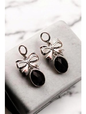 Euromoda Fiyonk Tasarımlı Siyah ve Beyaz Taşlı Sallantılı Küpe