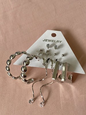 IRONMOON Gümüş Renk Kelebek ve Halkalı 12'li Kadın Küpe