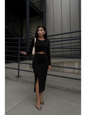 Marsilyan- Kadın Uzun Kollu Bisiklet Yaka Kısa Krop Dalgıç Bluz ile Önden Yırtmaçlı Uzun Etek Ikili Takım