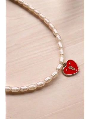 Euromoda Kalp Tasarımlı Sedef Renkli Oval Incili Tasarımlı Kolye Küpe Takı Seti