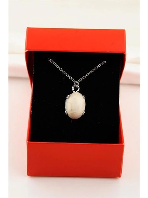 Euromoda Kutulu Kırık Beyaz Renkli Boncuklu Zincirli Kolye