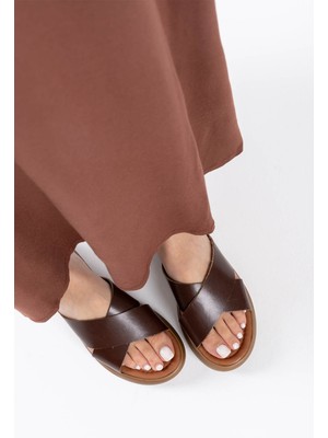 Alfaze Acı Kahve Hakiki Deri Günlük Rahat Şık Yazlık Terlik