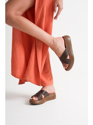 Alfaze Acı Kahve Hakiki Deri Örgü Desenli Günlük Rahat Şık Yazlık Terlik