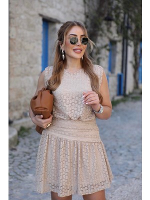 Qimya Butik Buketli Kadın Astarlı Beli Drapeli Dökümlü Kolsuz Dantel Kısa Elbise