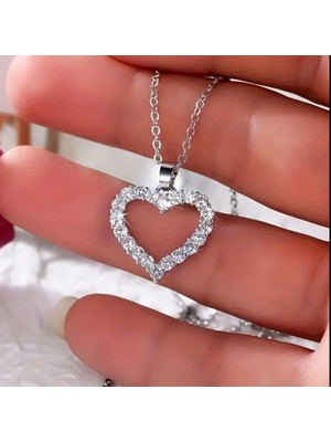 Genel Paslanmaz Çelik Kalpli Taşlı Kolye - Şıklığın ve Zarafetin Simgesi