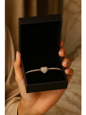 Genel Altın Renk Kalpli Taşlı Kadın Bileklik Ayarlanabilir Paslanmaz Çelik Şık Tasarım