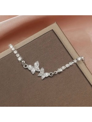 Genel Zarif Kelebek Taşlı Kadın Bileklik – Işıltılı ve Şık Tasarım