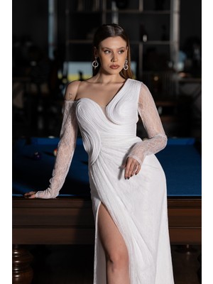 Abiyefon Drapeli Göğüs Detaylı Yırtmaçlı Uzun Dantel Abiye ABU5618