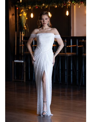 Abiyefon Kayık Yaka Bacak Dekolteli Uzun Dantel Abiye ABU5600