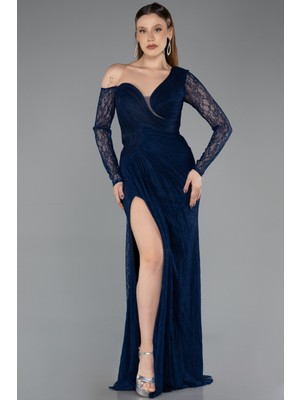 Abiyefon Drapeli Göğüs Detaylı Yırtmaçlı Uzun Dantel Abiye ABU5618