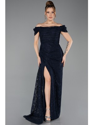 Abiyefon Kayık Yaka Yırtmaçlı Uzun Güpürlü Abiye ABU5553