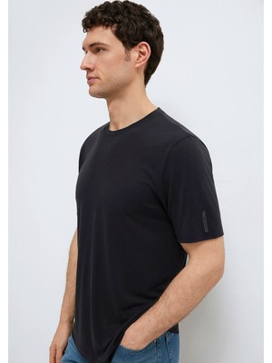 Mavi Soft-Premium Siyah (Tencel™) Modal Karışımlı Tişört 0613469-900