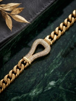 Meneva Aksesuar Zirkon Taşlı Nal Figürlü Altın Gold Renk Çelik Zincir Bileklik