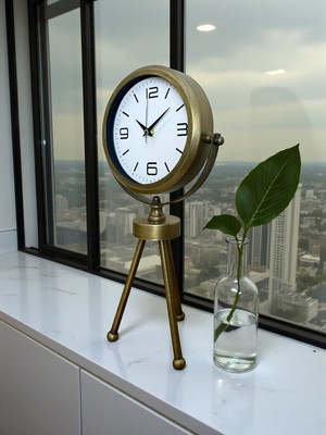 Nikaa Shop Eskitme Üç Ayaklı Masa Saati