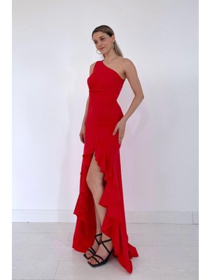 Amara Boutique Kırmızı Yırtmaçlı Volanlı Elbise