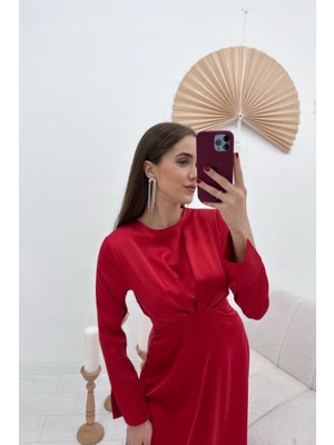 Amara Boutique Kırmızı Saten Uzun Elbise