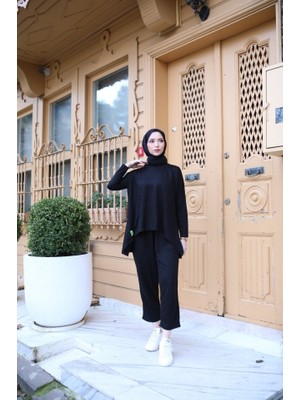 Amara Boutique Kadın Iki Iplik Viskon Pamuk Kumaş Arma Detaylı Ikili Takım