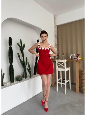 Amara Boutique Alyosa Çiçek Detaylı Elbise