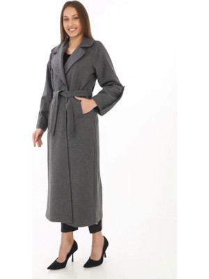 Amara Boutique Uzun Kaşe Kaban – Yünlü Dokuma Kaşmir Kumaş, Kruvaze Yaka, Kuşaklı Astarlı Tesettür Uyumlu Şık Kışlık Siyah Model - Füme