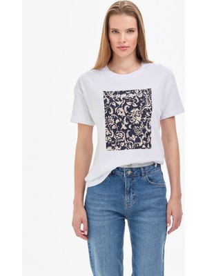 Pierre Cardin Kadın Beyaz Oversize Tişört 50323558-VR013