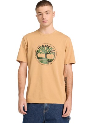 TB0A5MVREH31 Timberland Tree Logo Lake House Graphic Tee Erkek T-Shirt Kahve