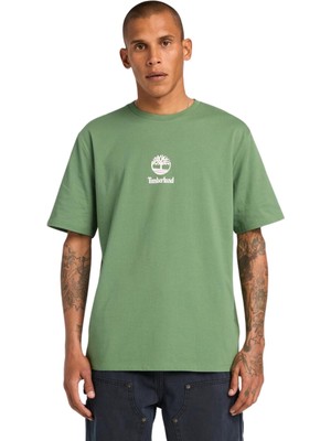 TB0A6WWTA6Z1 Timberland Print Stack Logo Short Sleeve Tee Erkek T-Shirt Yeşil