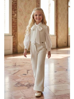 Riccotarz Kız Çocuk Fular Detay, Şifon Gömlek Kare Desen Triko Yelek ve Şanel Pantolon Krem Alt Üst Takım