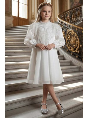 Riccotarz Kız Çocuk Yakası Fırfırlı ve Elmas Taştan Şal Detaylı Pliseli Şifon Beyaz Elbise
